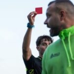 дискваліфікація, червона картка, суддя вилучає гравця